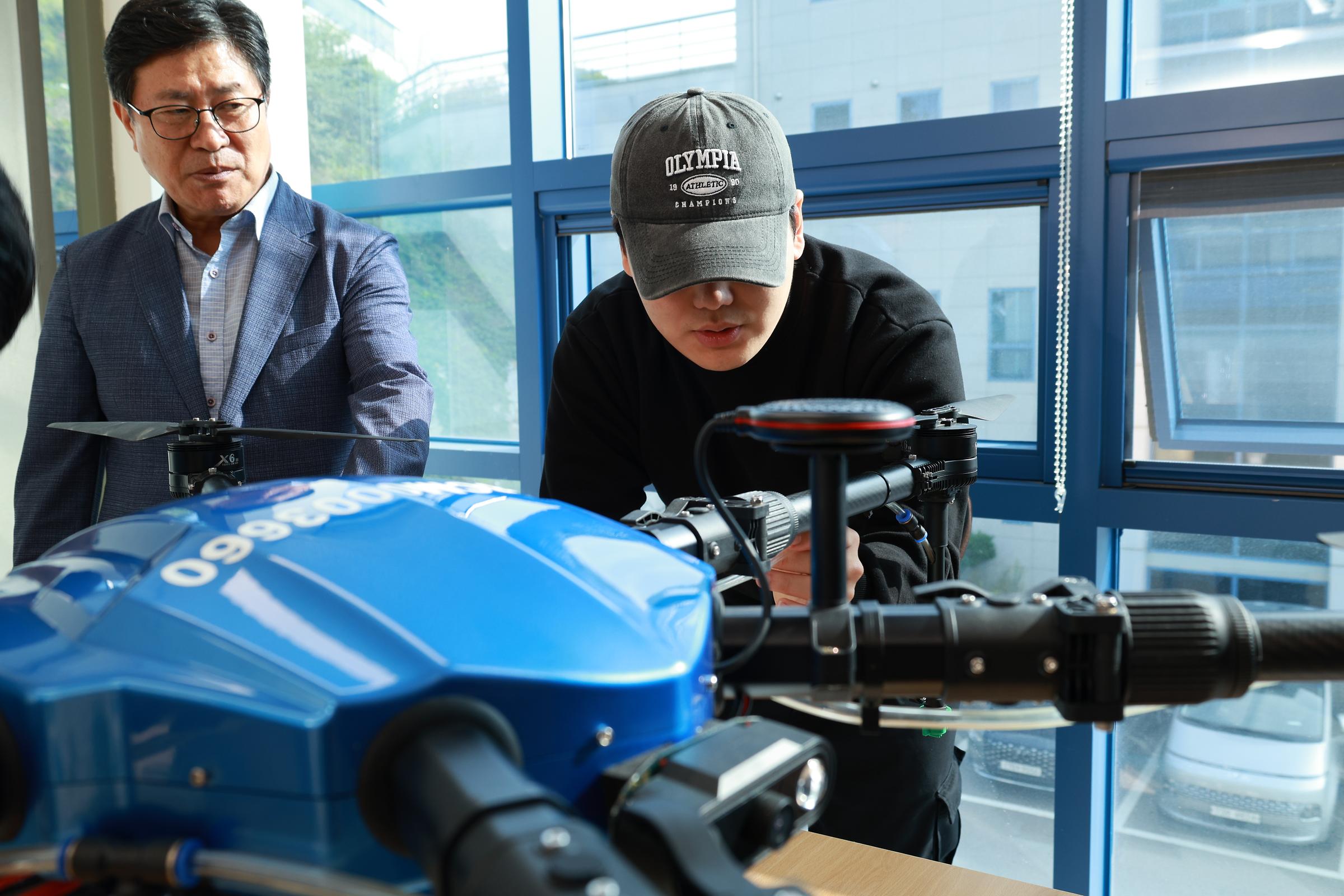 Drone Robot Application Division