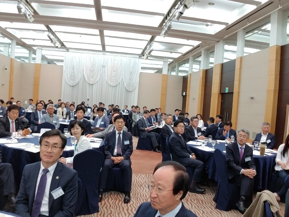 충북경제포럼 참석